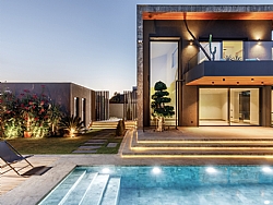 BAAK AKKOYUNLU DESIGN'DAN E DNK MSTAKL BR YAAM: CASA PENDENZA